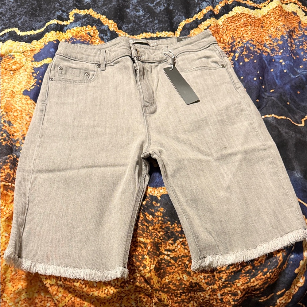 Tractr Light Gray Denim Bermudas